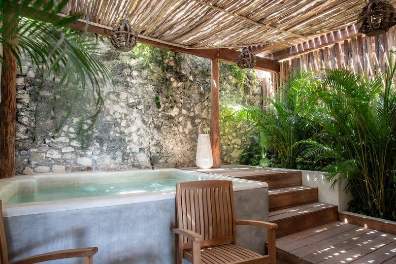 El Pez Colibri Boutique Hotels