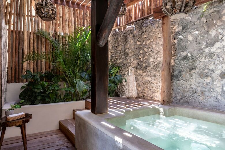 El Pez Colibri Boutique Hotels
