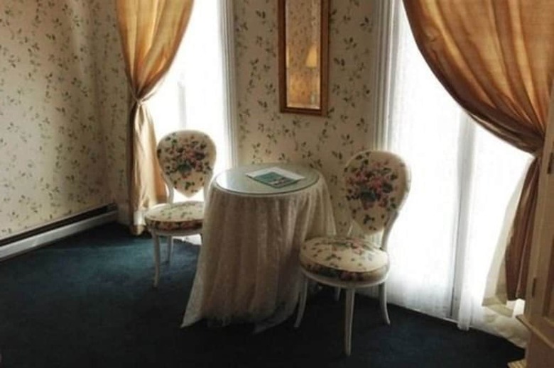 Bed & Breakfast Walden Inn And Suites