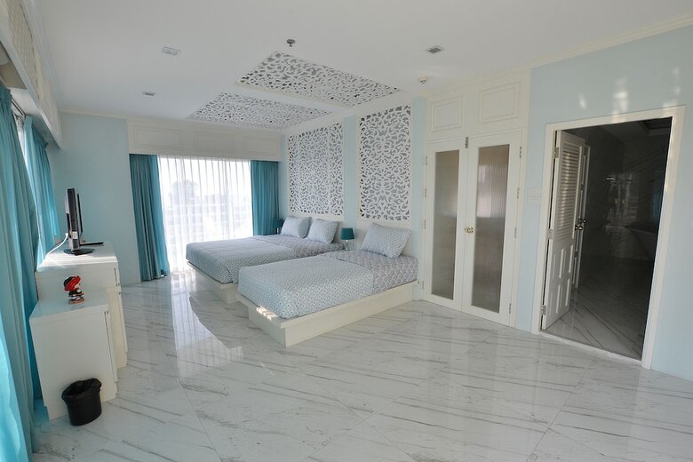 The Best Of View Talay 6