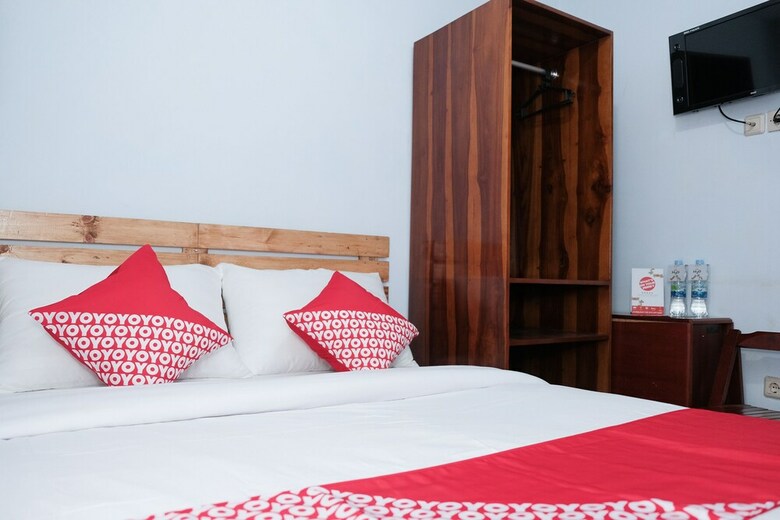 Hostal Oyo 1380 Velodrome Family House