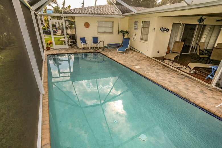 5155 Williams Dr. - M