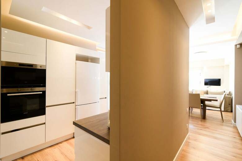 142m� Homm Bright Alimos Apartment With Marina View