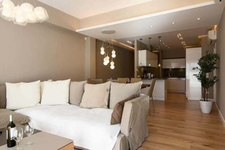 142m� Homm Bright Alimos Apartment With Marina View