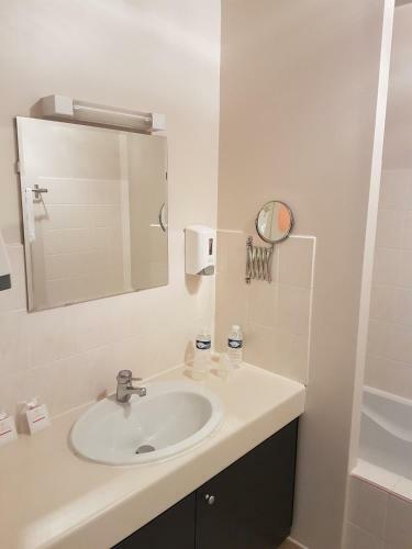 Hotel H�tel Les Gabarres