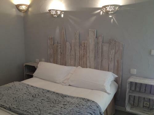 Hotel H�tel Lou Cale� Restaurant Le Rocher Des Abeilles