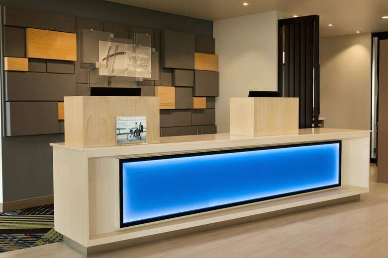 Hotel Holiday Inn Express & Suites Beaver Dam