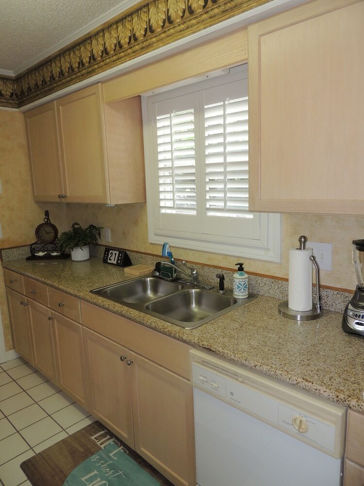 Ocean Green Cottage #9675