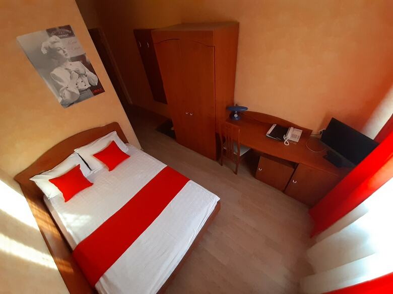 Hotel Maxrooms Volga Hollywood