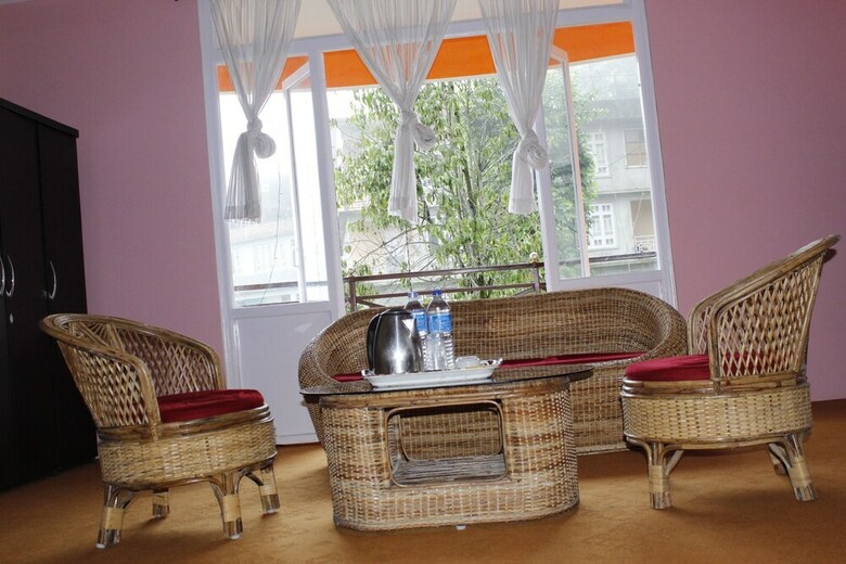 Hotel The Royal Boutique