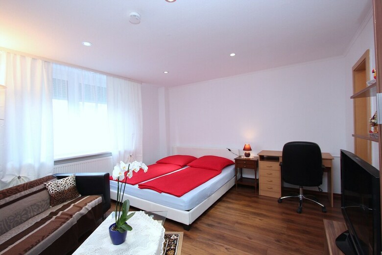 Private Apartment Constantinstra�e