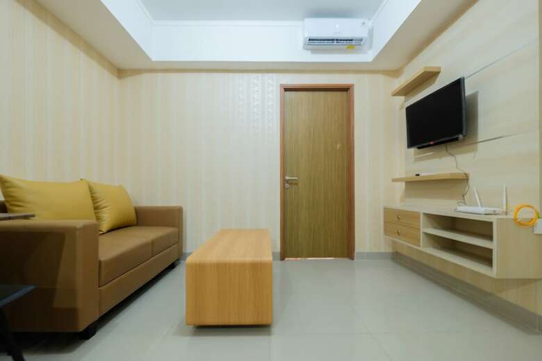 Clean 1br The Oasis Cikarang Apartment