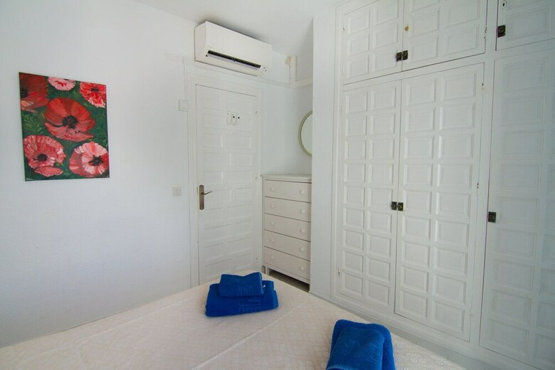 Casa Urbanizaci�n Los Pinos 15