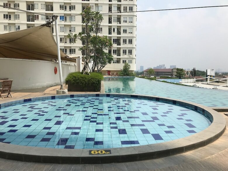 Full Parquette 2br @ Cinere Bellevue Apartment