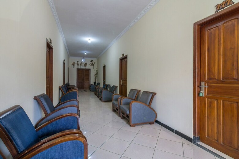 Oyo 1338 Hotel Sartika