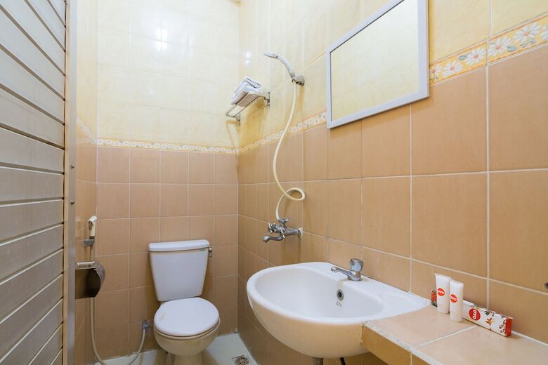 Oyo 1338 Hotel Sartika