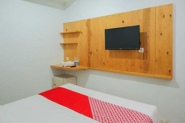 Hotel Oyo 1317 Pinnus Residence Syariah