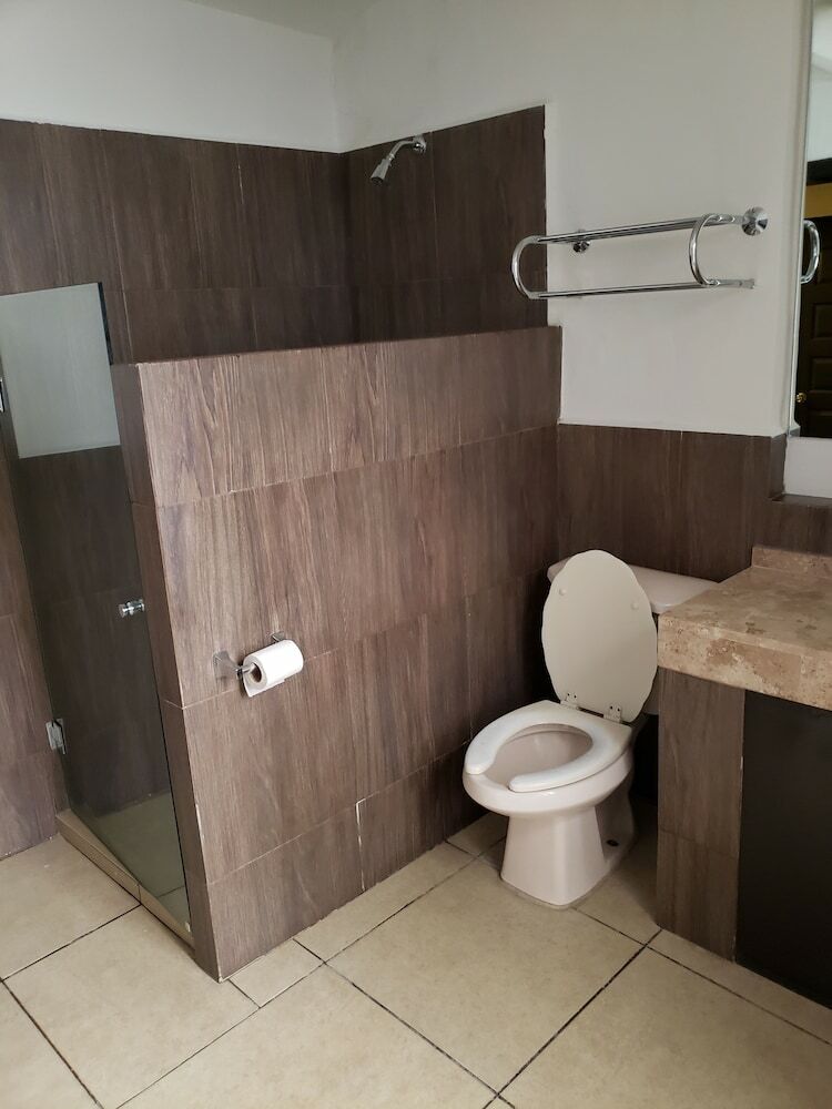 Oyo Hotel 304