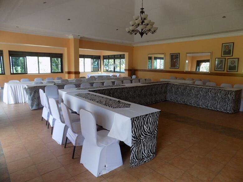 Hotel Heritage Country Club