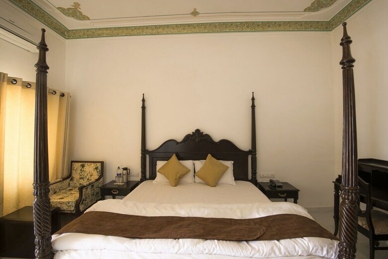 Hotel Chandraveer Niwas