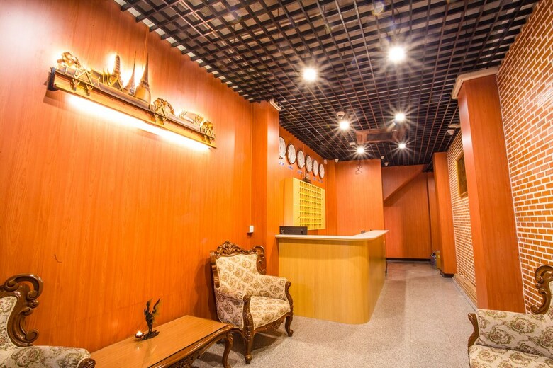 Hostal Phranakorn Hostel - Adults Only