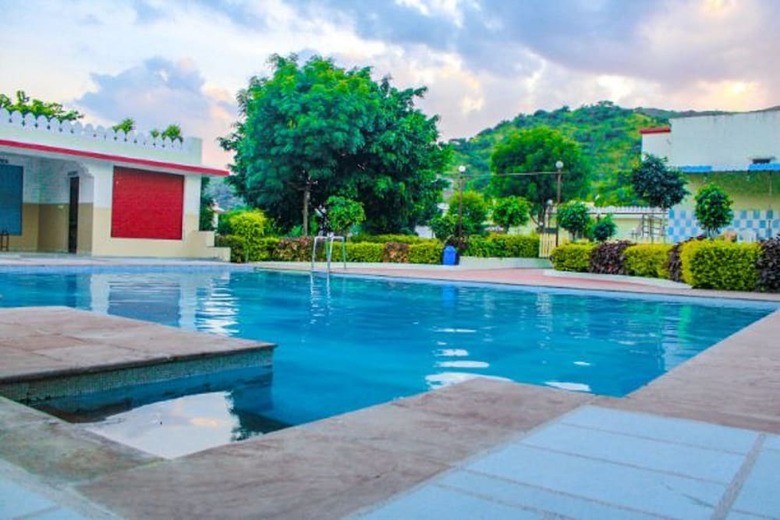 Hotel Hari Priya Resort By Ankur Garden