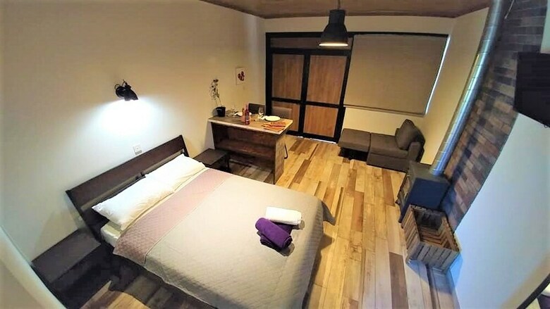 Hotel Perneia Rooms