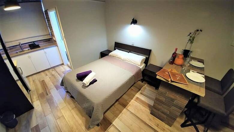 Hotel Perneia Rooms