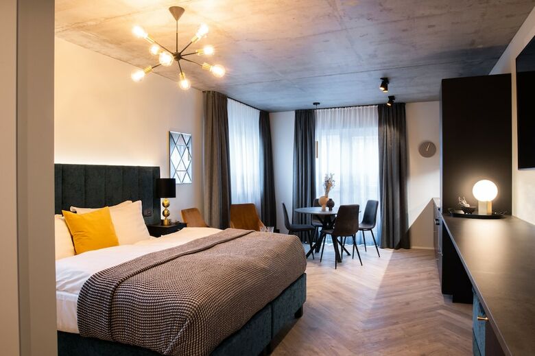 Aparthotel Backyard Apartments By Ylma