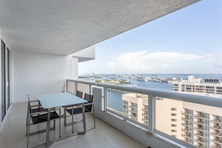 Apartamentos Edgy And Modern Condo On The Bay