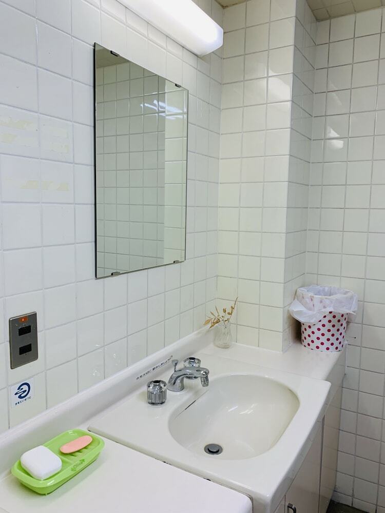 Hostal Guesthouse Shiawaseeki -hostel-