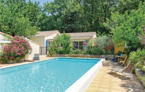 Holiday Home Eyragues Chemin De L'arenier