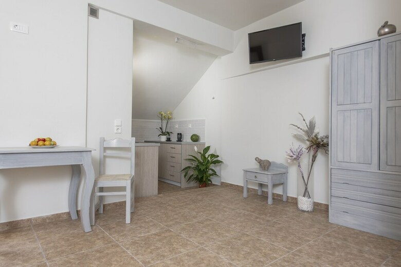 Apartamentos Ladas Pyrgos Houses