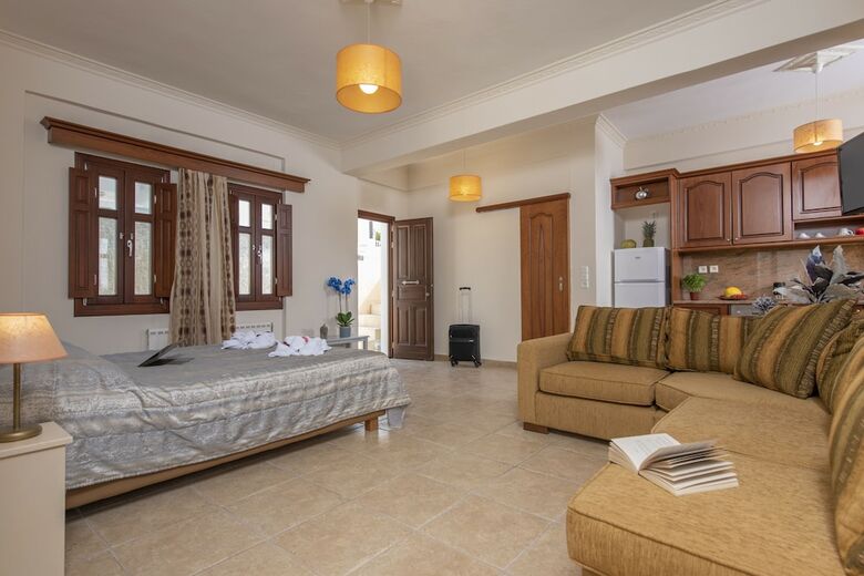 Apartamentos Ladas Pyrgos Houses
