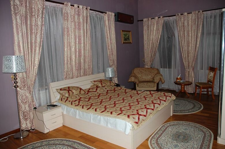 Hotel Almaz Guest House