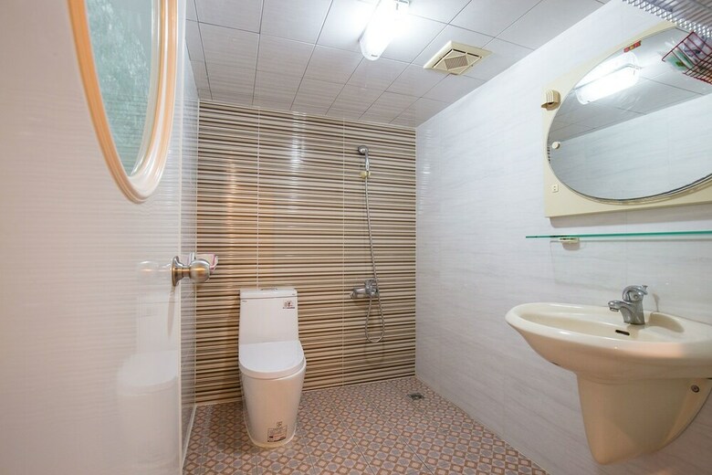Hotel Holly House Homestay