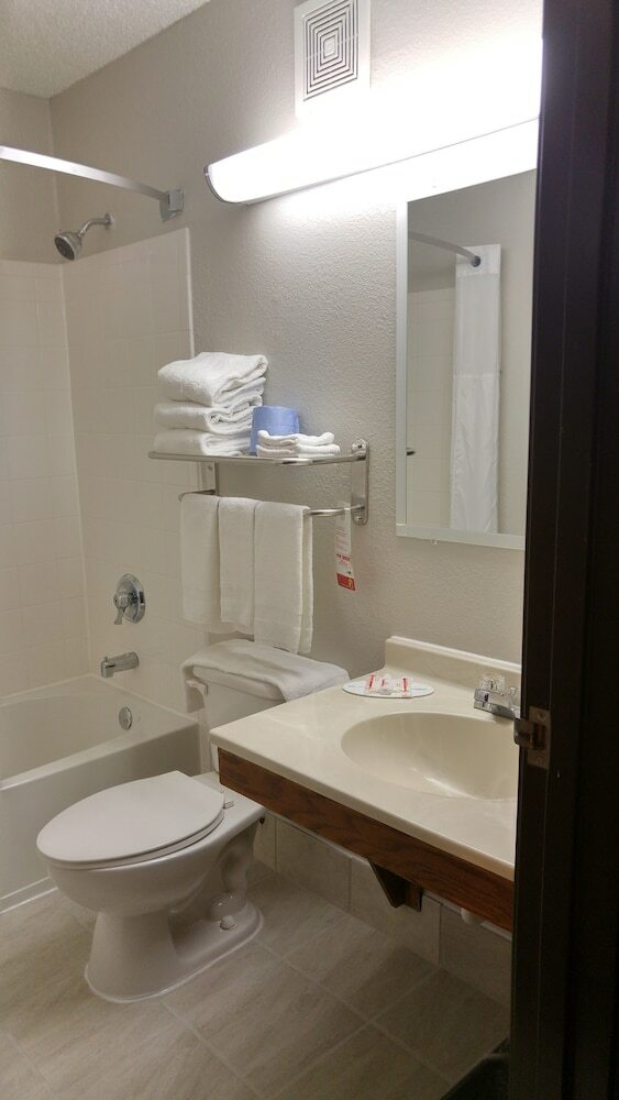 Hotel Super 8 By Wyndham Waynesboro