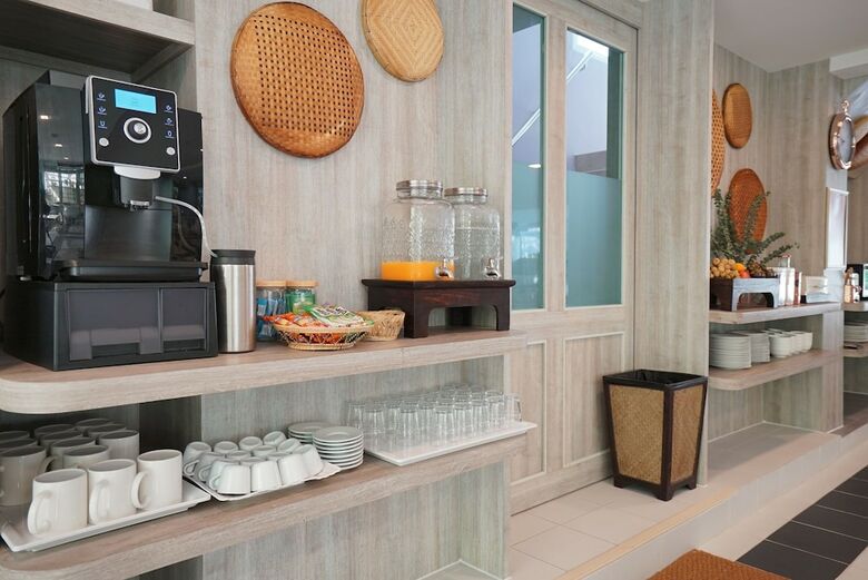 The Qube Fifty Hotel