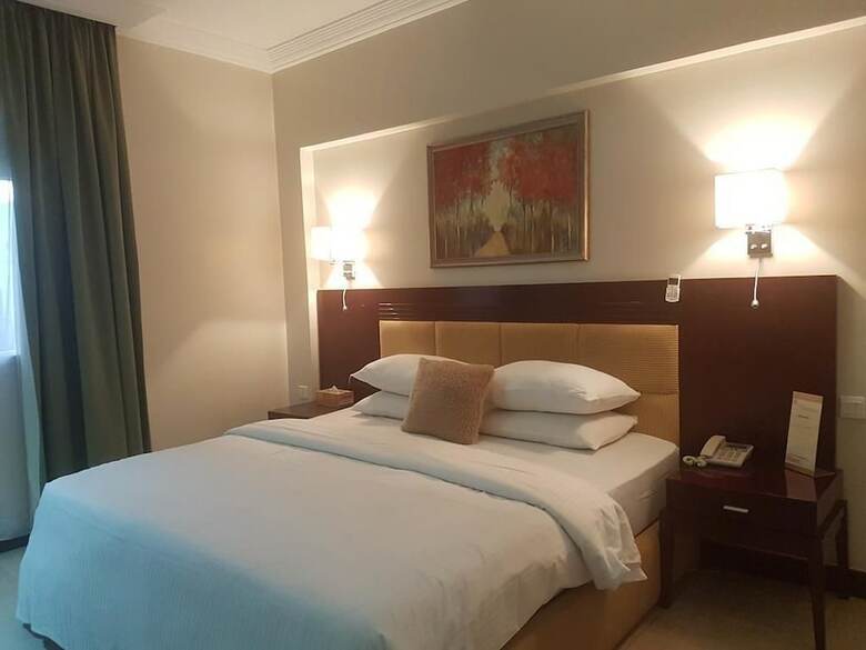 Joy House Hotel & Suites