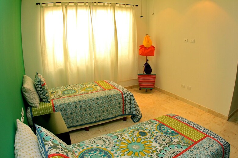Apartamentos Las Brisas Condominios