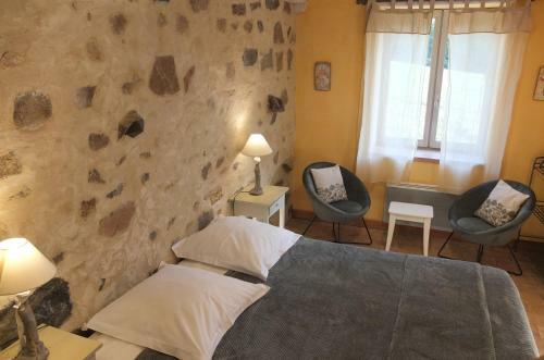 Hostal La Pierre Folle Chambres D'h�tes