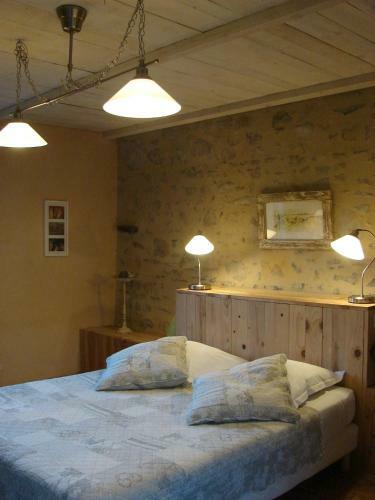Hostal La Pierre Folle Chambres D'h�tes