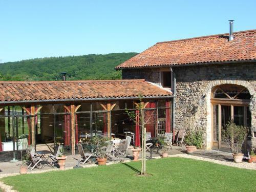 Hostal La Pierre Folle Chambres D'h�tes