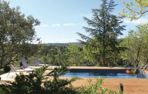 Holiday Home Rue Maurice Ronet L-877