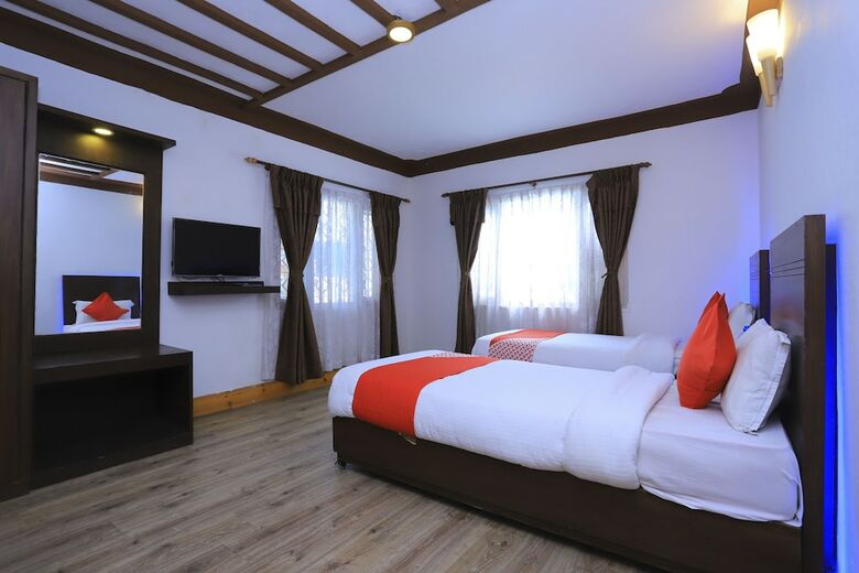 Oyo 591 Hotel Blue Moon