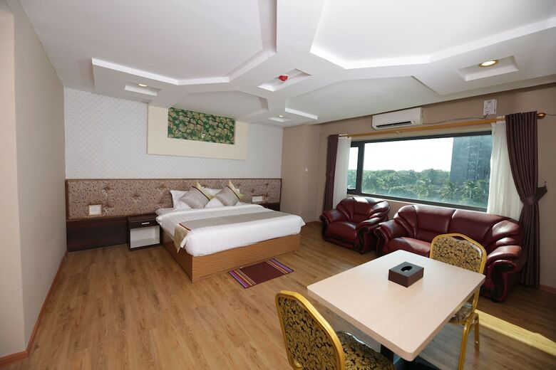 H Plus Hotel Yangon