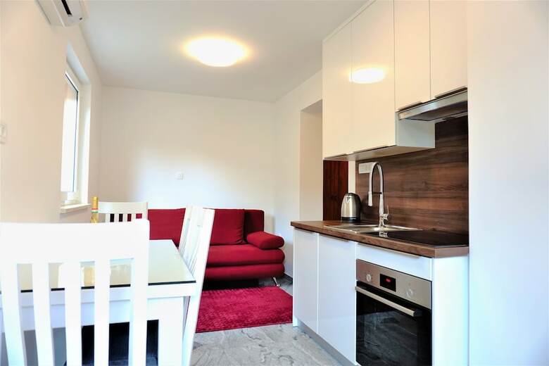 Hotel Apartments Milak
