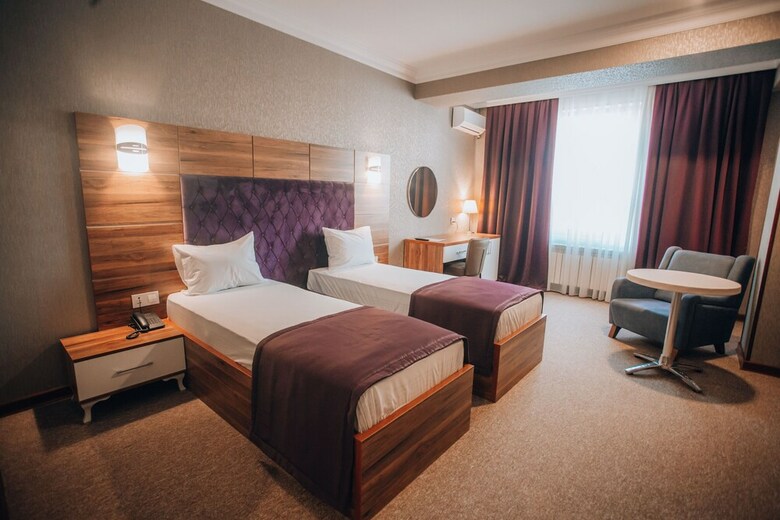 Royal Sapphire Hotel