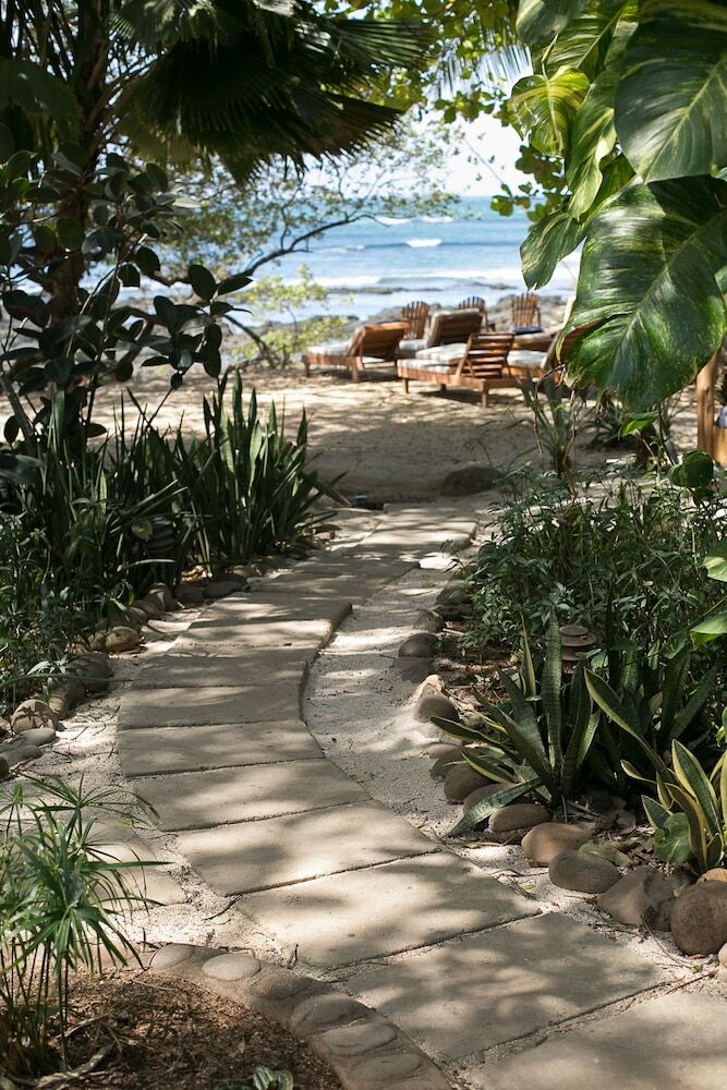 Hotel Sueno Del Mar Beachfront Bed & Breakfast