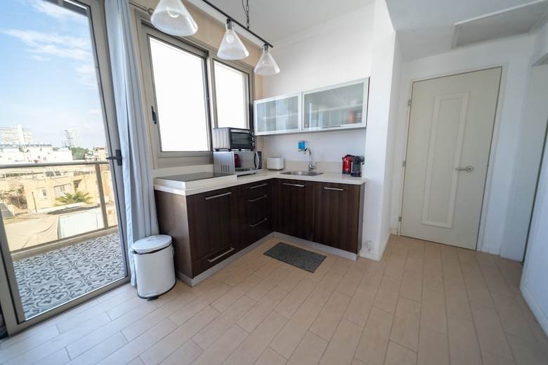 Amazing Apartment- 5 Min From The Beach